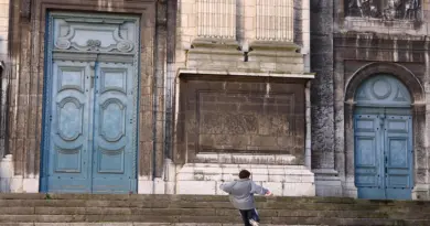 Fortes chaleurs à Lyon : Renaissance appelle à annuler la hausse des tarifs dans les piscines