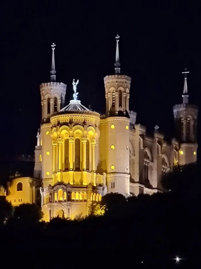 Les toits de Lyon à Marseille : informations utiles