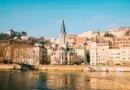 Près de Lyon : un incendie se déclare dans une école en chantier de Saint-Fons