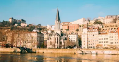Lyon : l’ancien maire Georges Képénékian candidat aux municipales de 2026