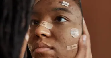 « Omerta » à l’EM Lyon : vidéos racistes, messages xénophobes, l’école de management face à de lourdes accusations